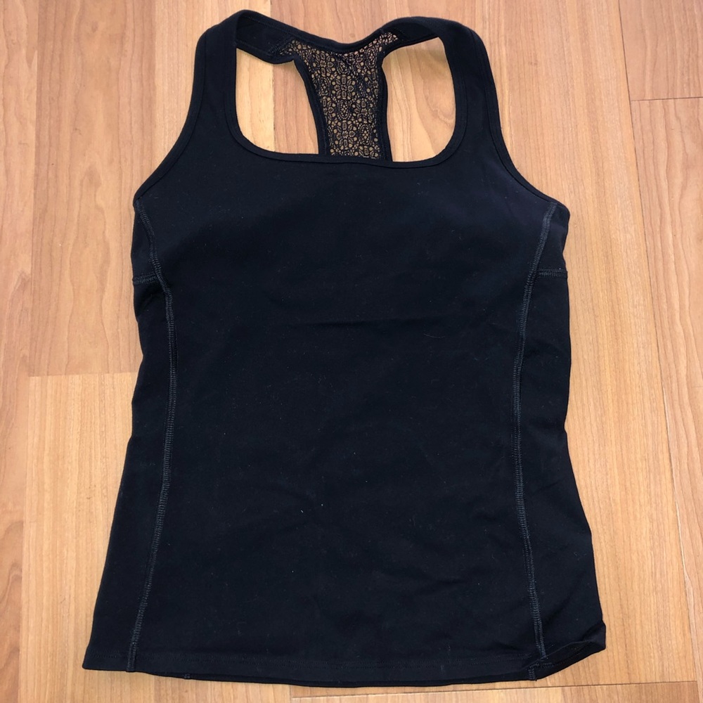 GapFit lace detail racerback active top